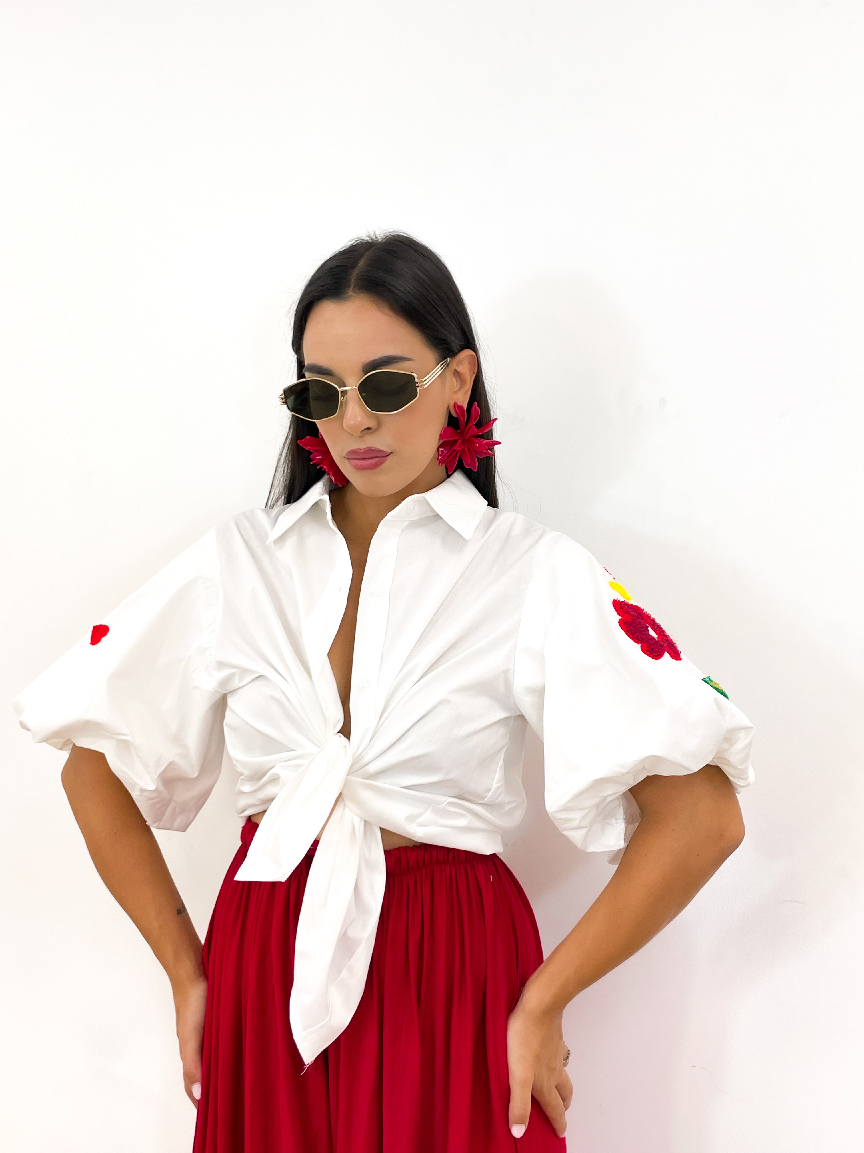 Orecchino fiore rosso