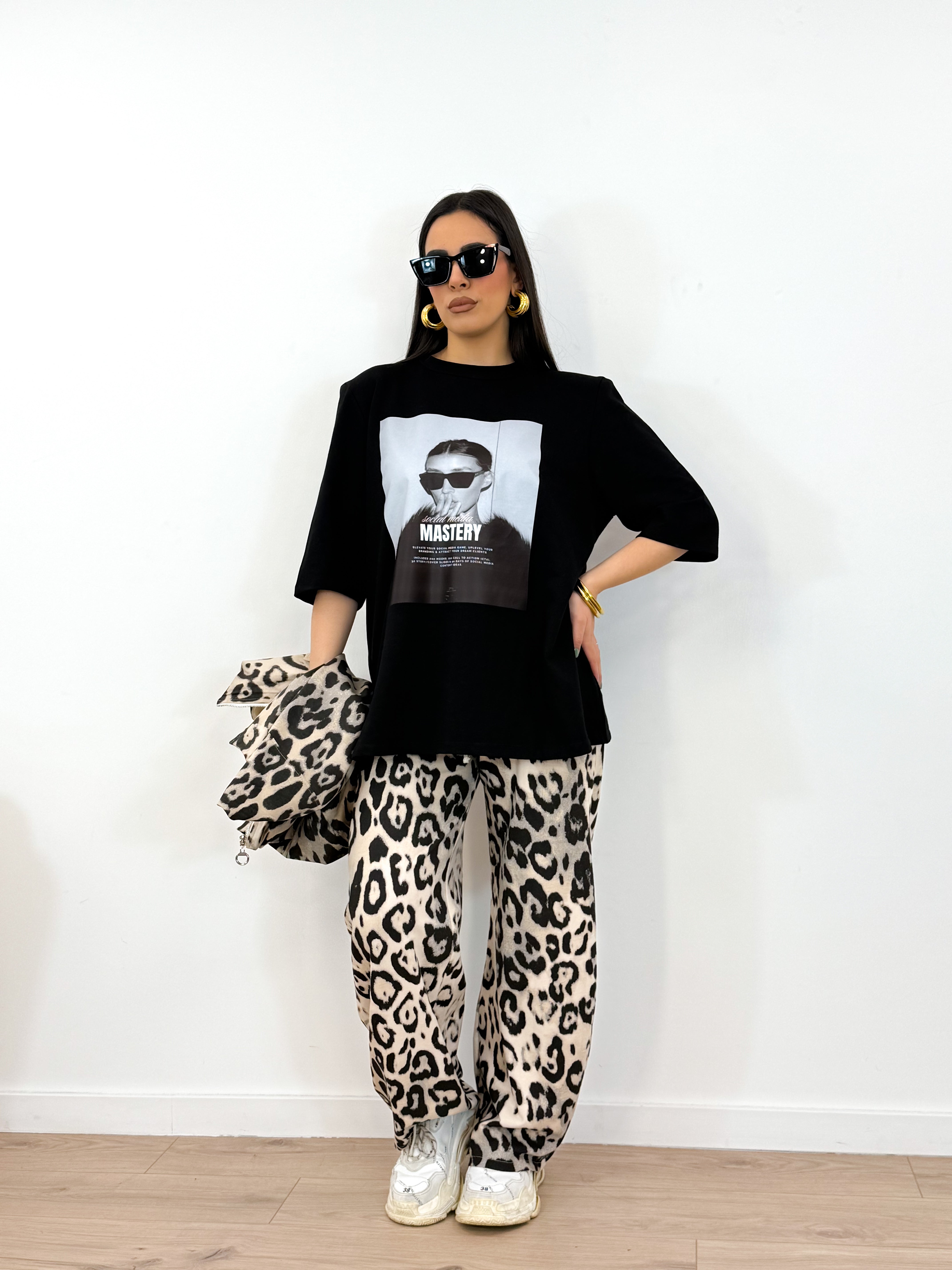 Maxi T-shirt MISTERY nera