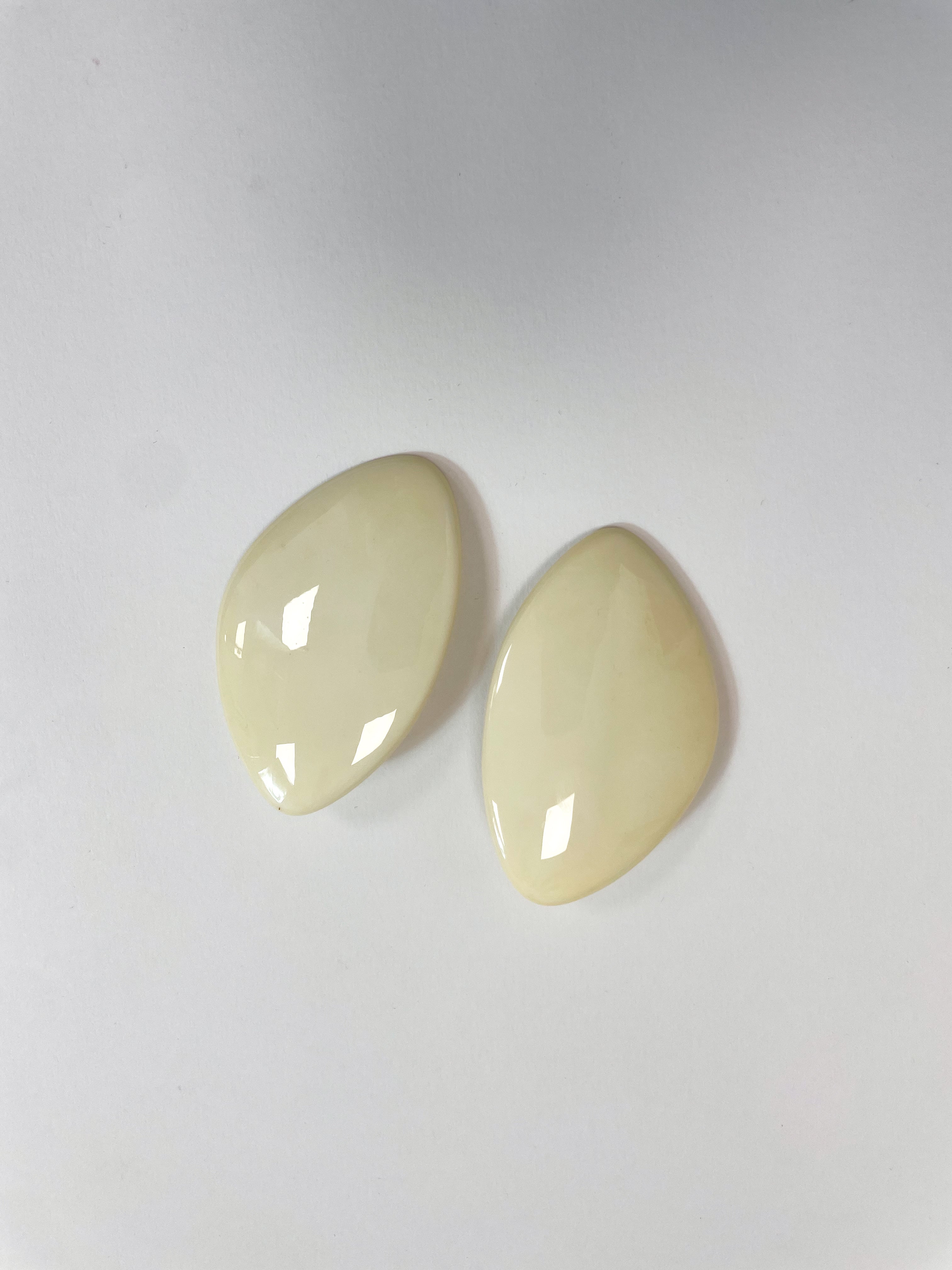 Orecchini goccia panna