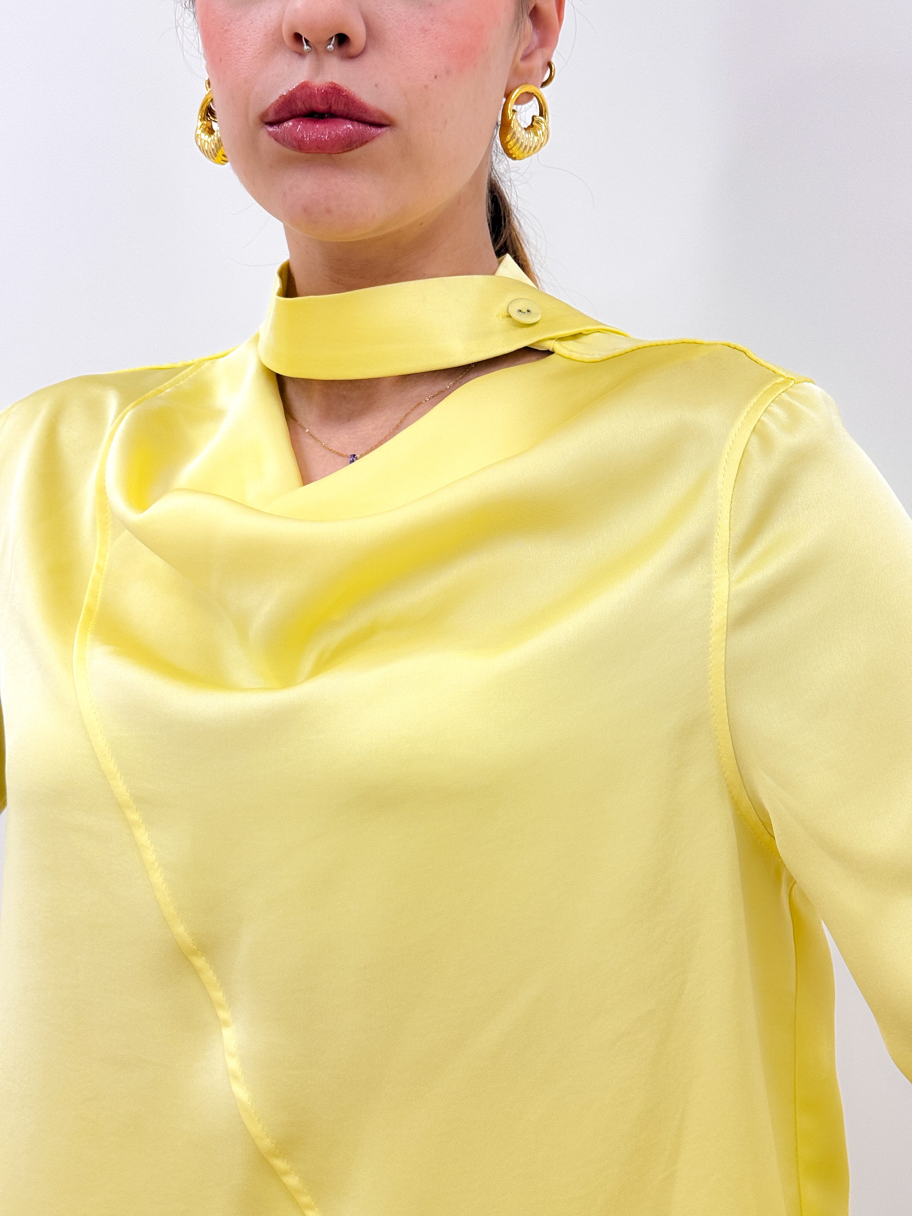 Blusa Satin Lumina GIALLO