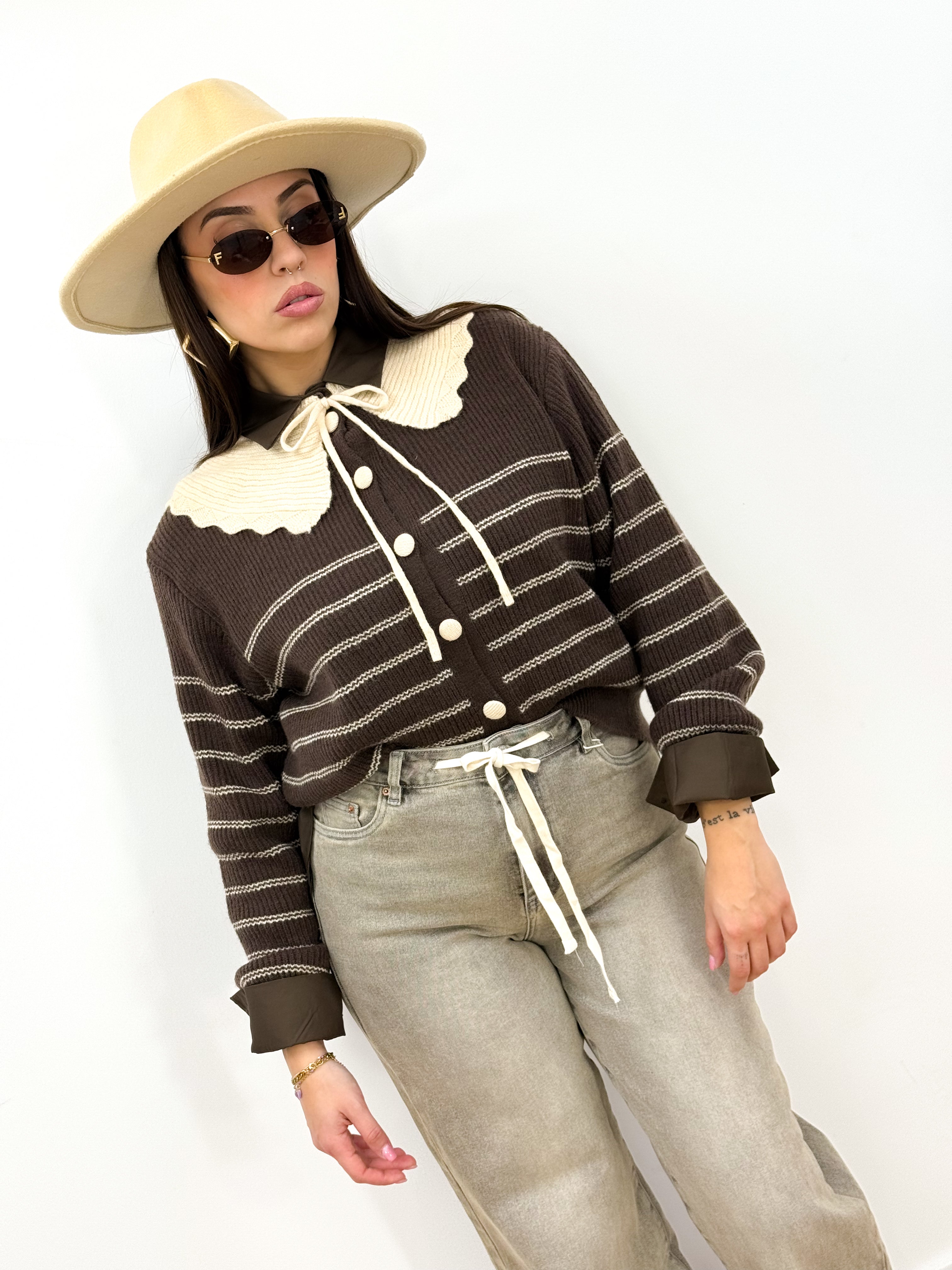 Maglioncino Bridgerton Marrone