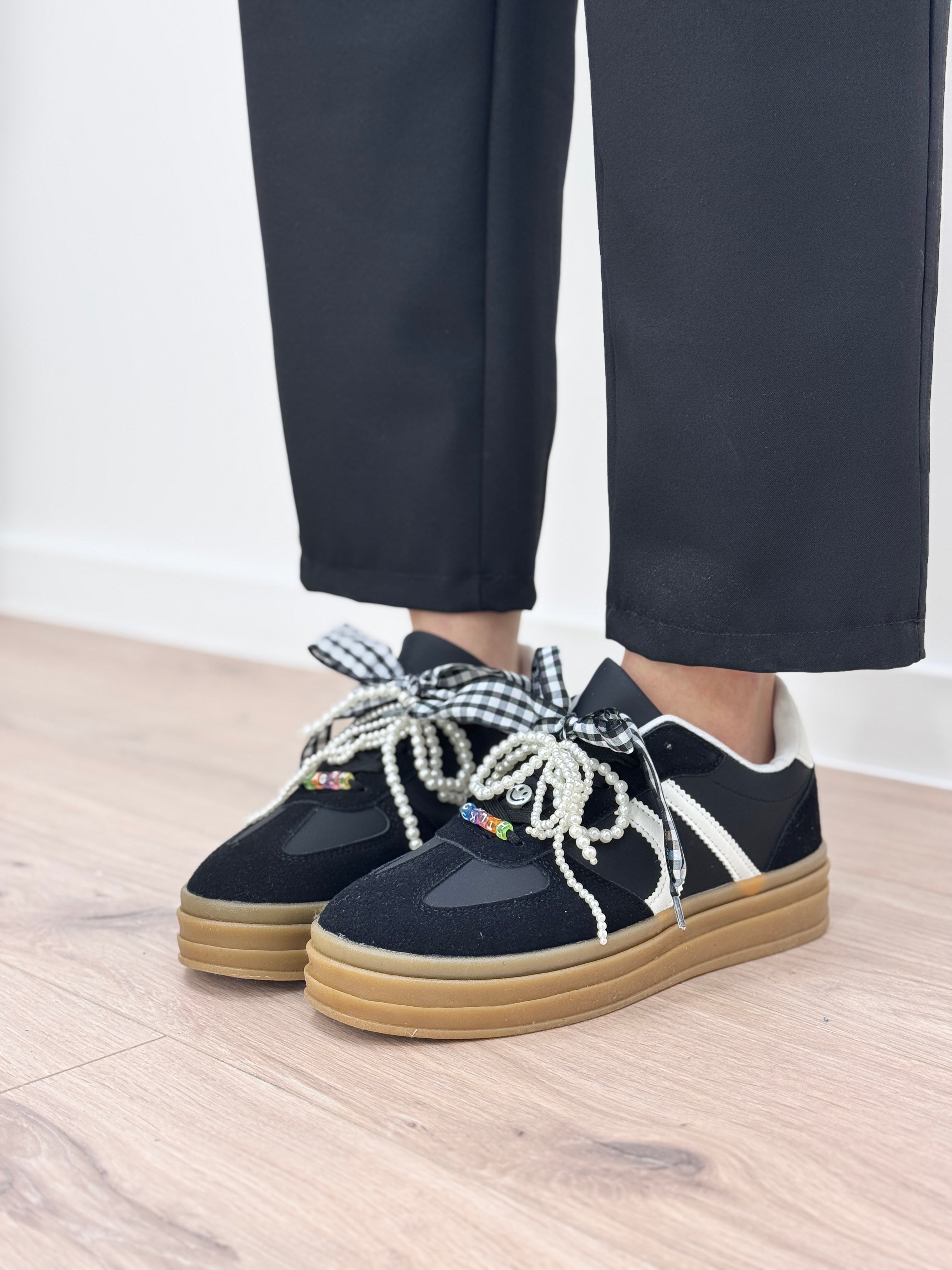 SNEAKERS CHARM NERO