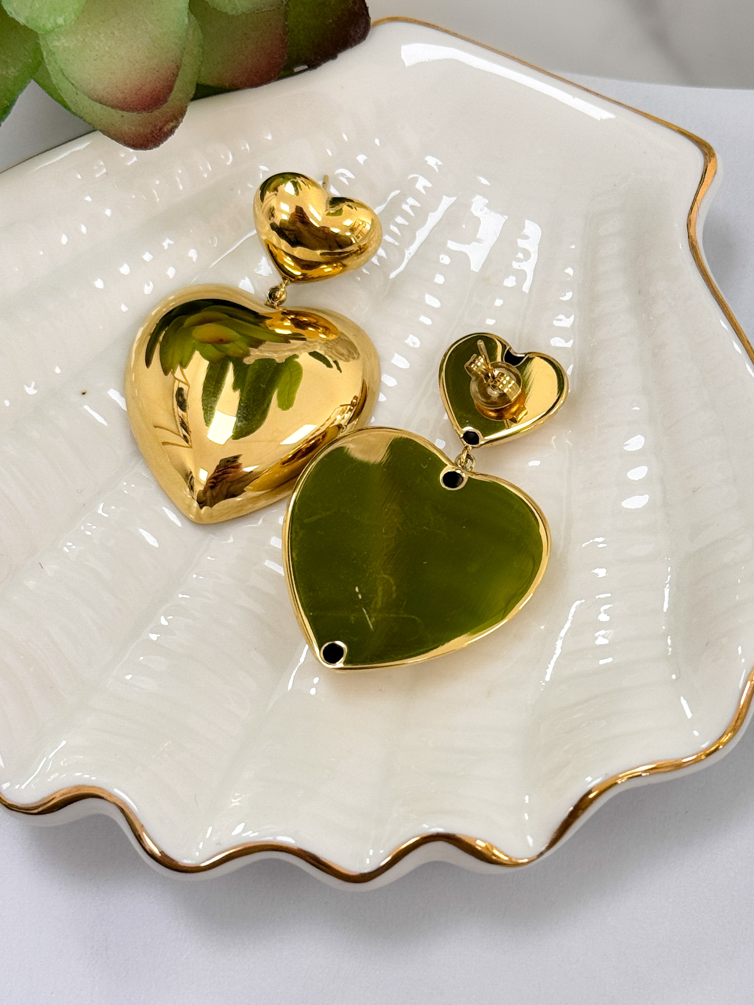 Orecchino Cuore Pendente Bombato